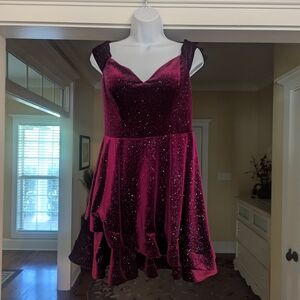 B Darlin Burgundy Sleeveless Sweetheart Mini Dress